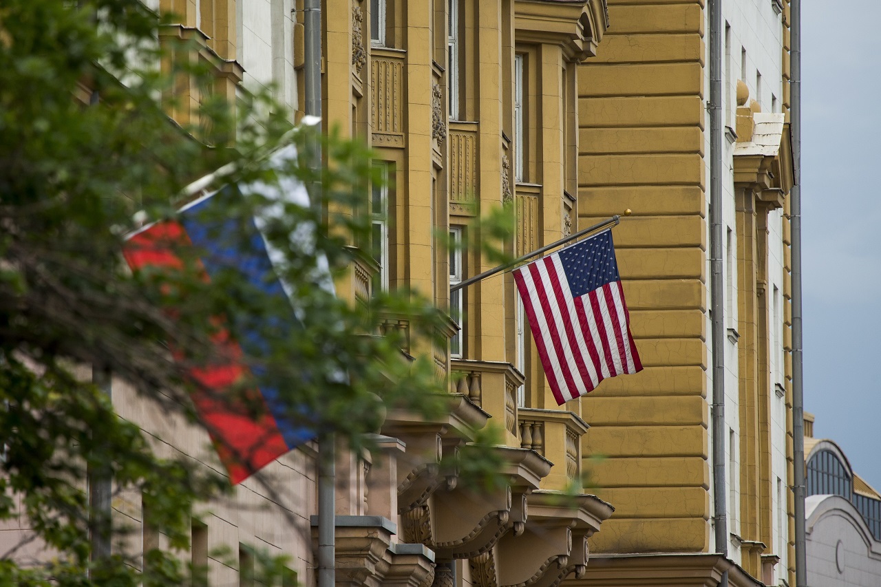 US diplomatic staff to leave Russia on Tuesday amid sanctions retaliation