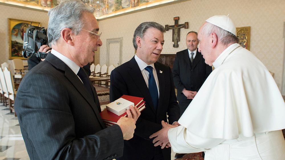 Pope Francis meets Colombia’s Juan Manuel Santos