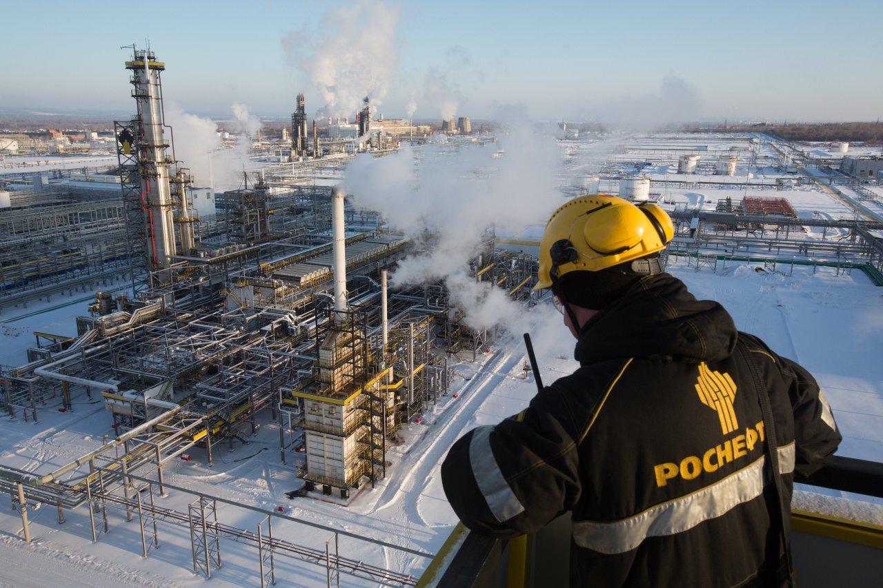 Russia_oil_refinery