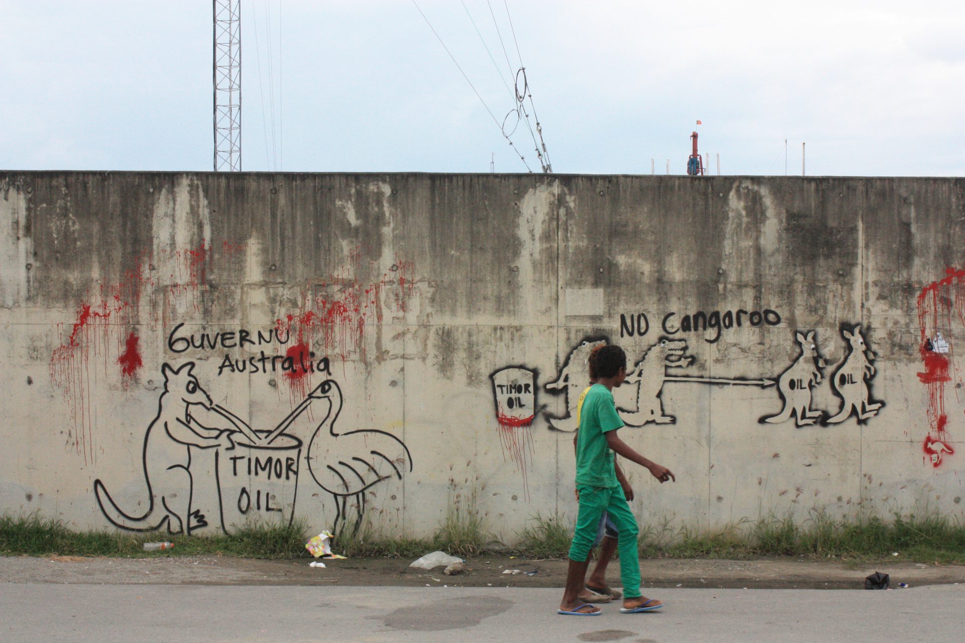 Timor_Oil_Graffiti (1)