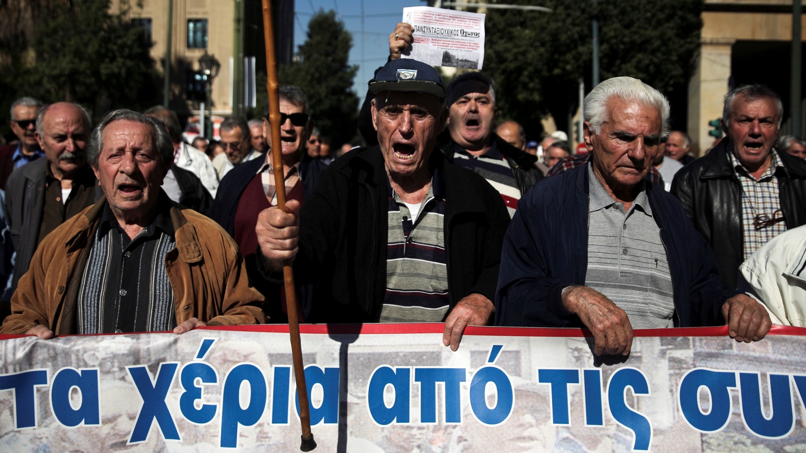 Greek-pensioneers-protest-pension-cuts-Reuters